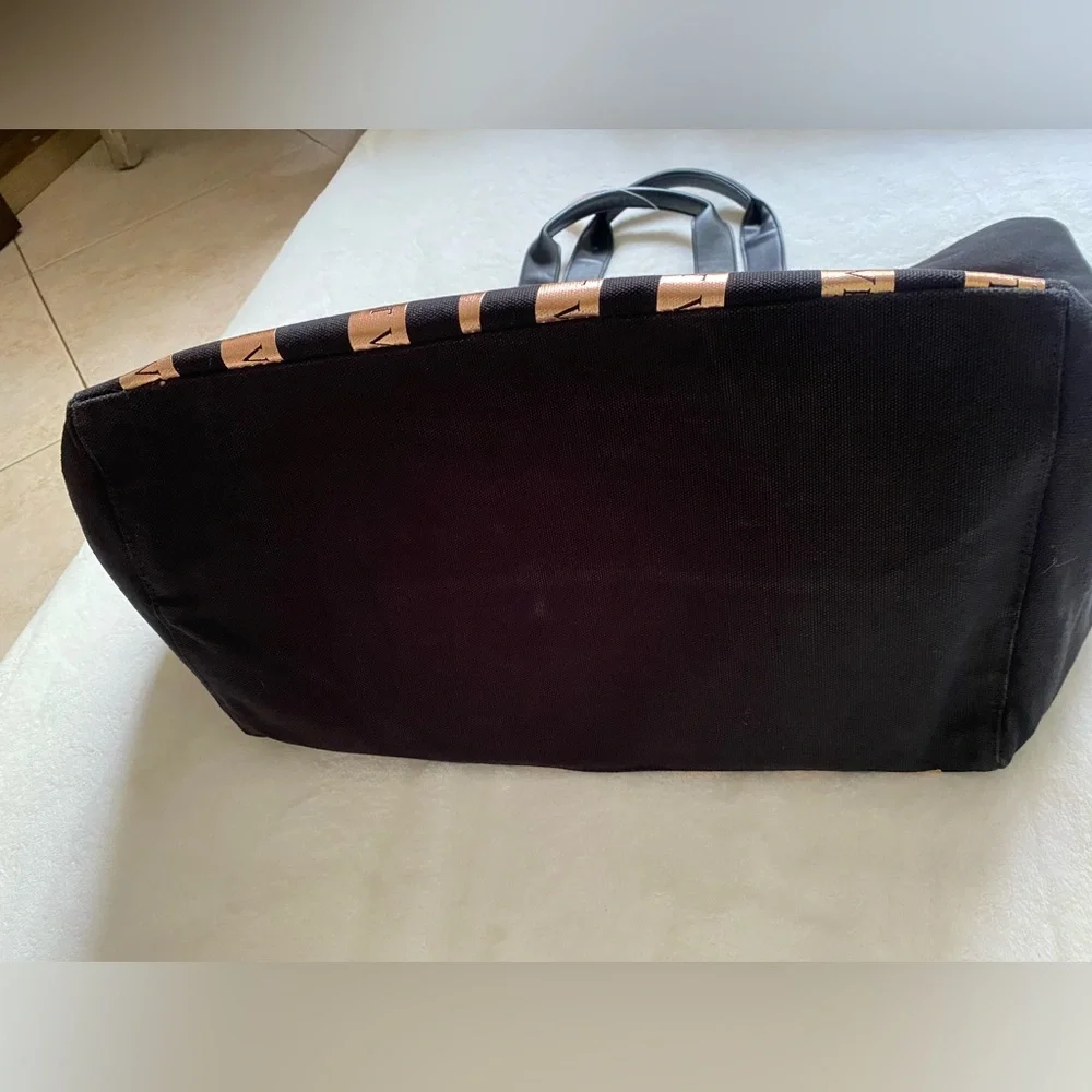 Victoria Secret bag 💼 - Picture 4 of 14